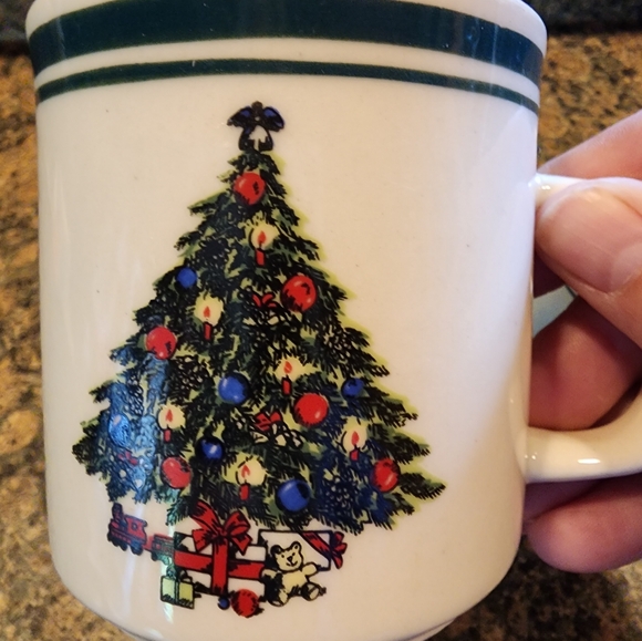 Trisa Stoneware Christmas Tree Coffee Cups, Set of 3 - Picture 4 of 6